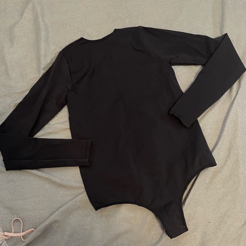 Skims smoothing long sleeve bodysuit